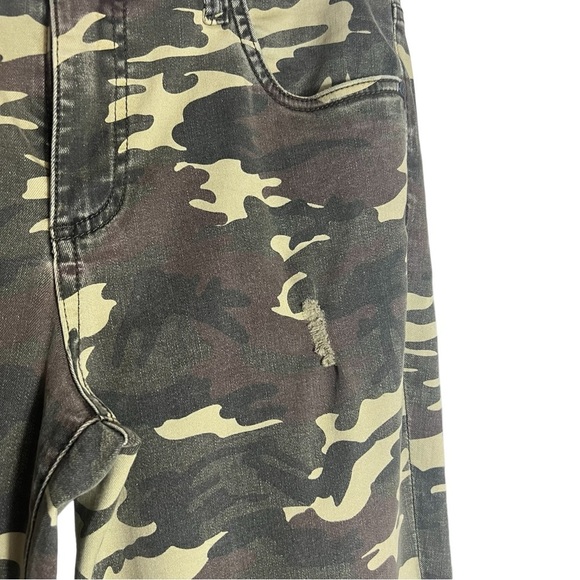 KUT FROM THE CLOTH Distressed Connie High-rise Camo Skinny Pants in Camo Size 4 - Picture 4 of 10